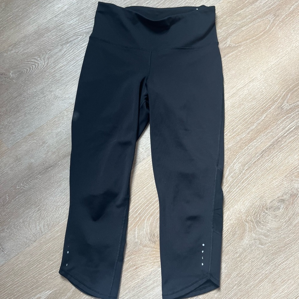 Old Navy Women's Black Capris